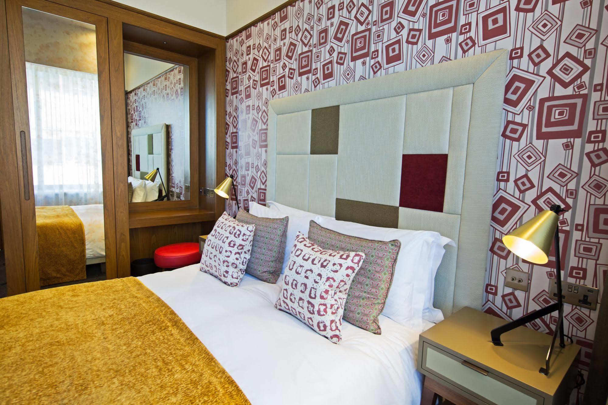 Devonshire Club & Hotel London Exterior photo